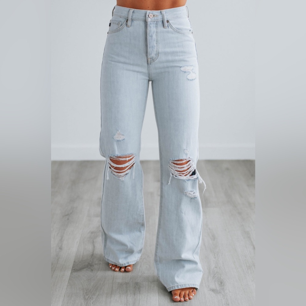 Kancan distressed, light wash jeans, size 27